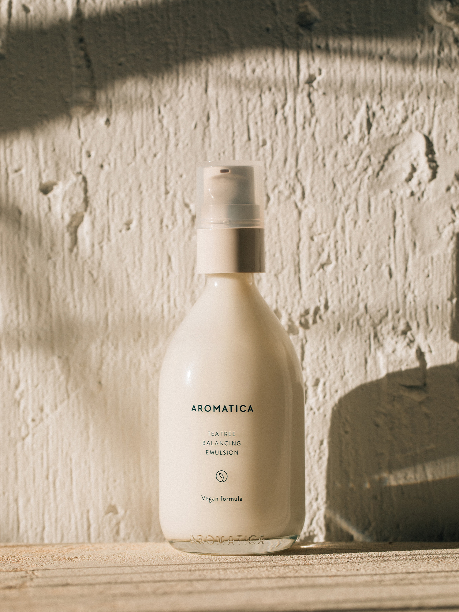 Aromatica-Tea-Tree-Balancing-Emulsion