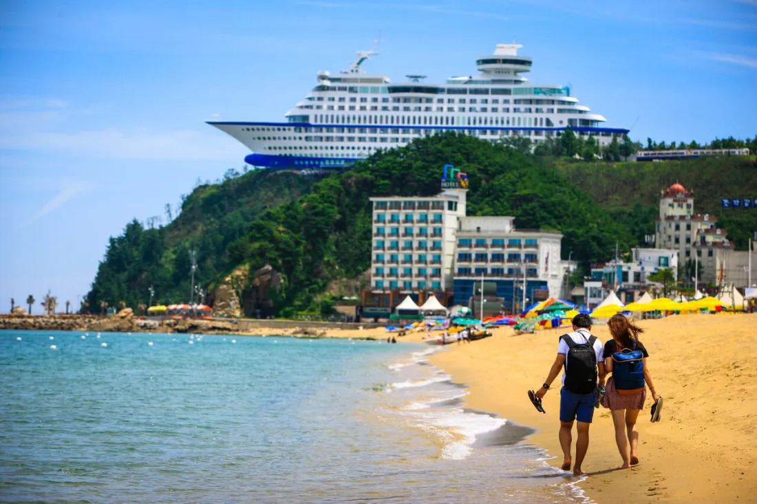 Jeongdongjin-Beach-Cruise-Ship-Korea