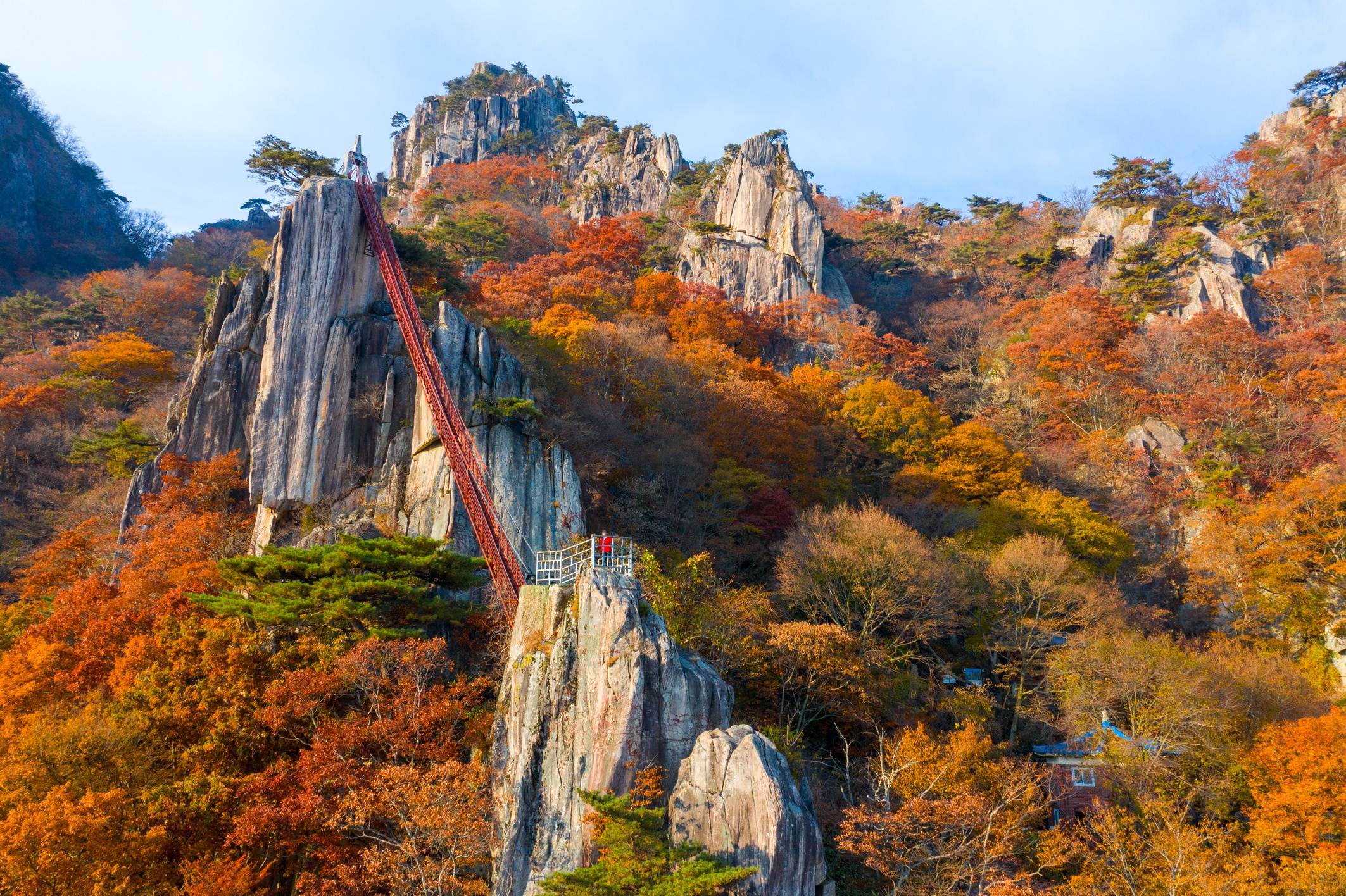 Daedunsan-Provincial-Park-Mountain-Autumn
