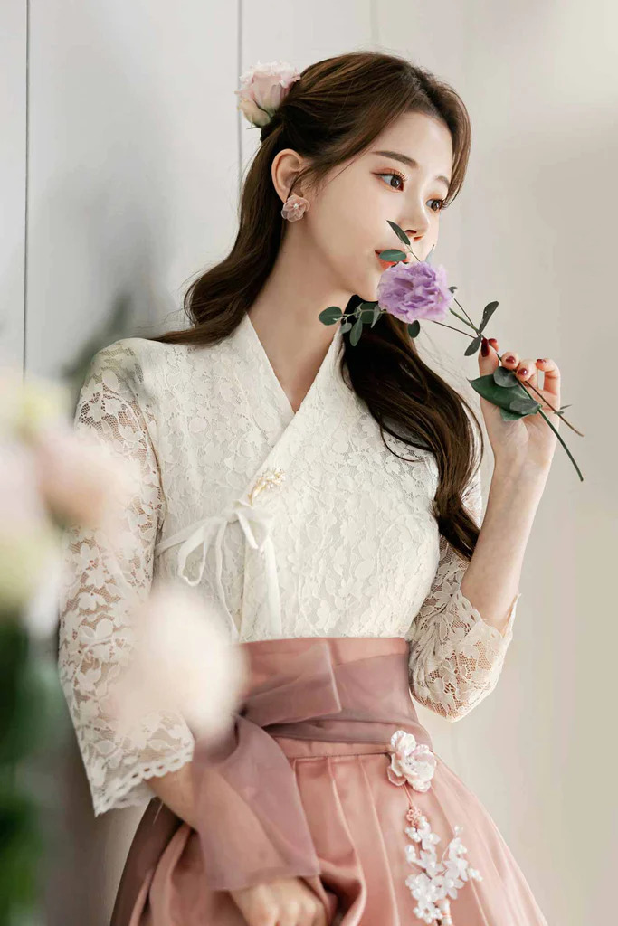 Cream-Hanbok-Floral-Pattern-Woman
