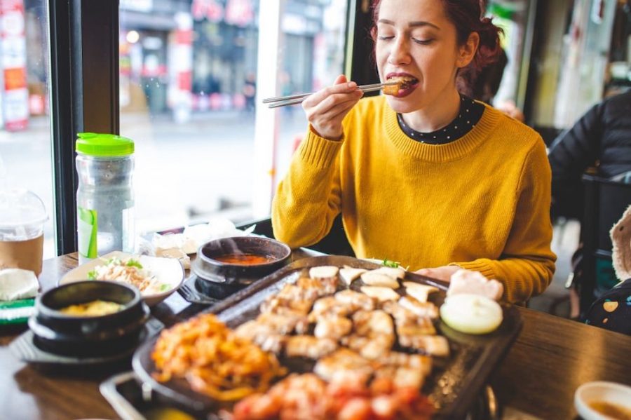 What Koreans Say Before Eating ? 6 Expression You Should Know