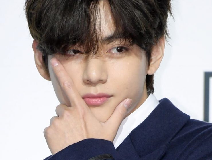 Kim-Taehyung-V-BTS-Red-Carpet